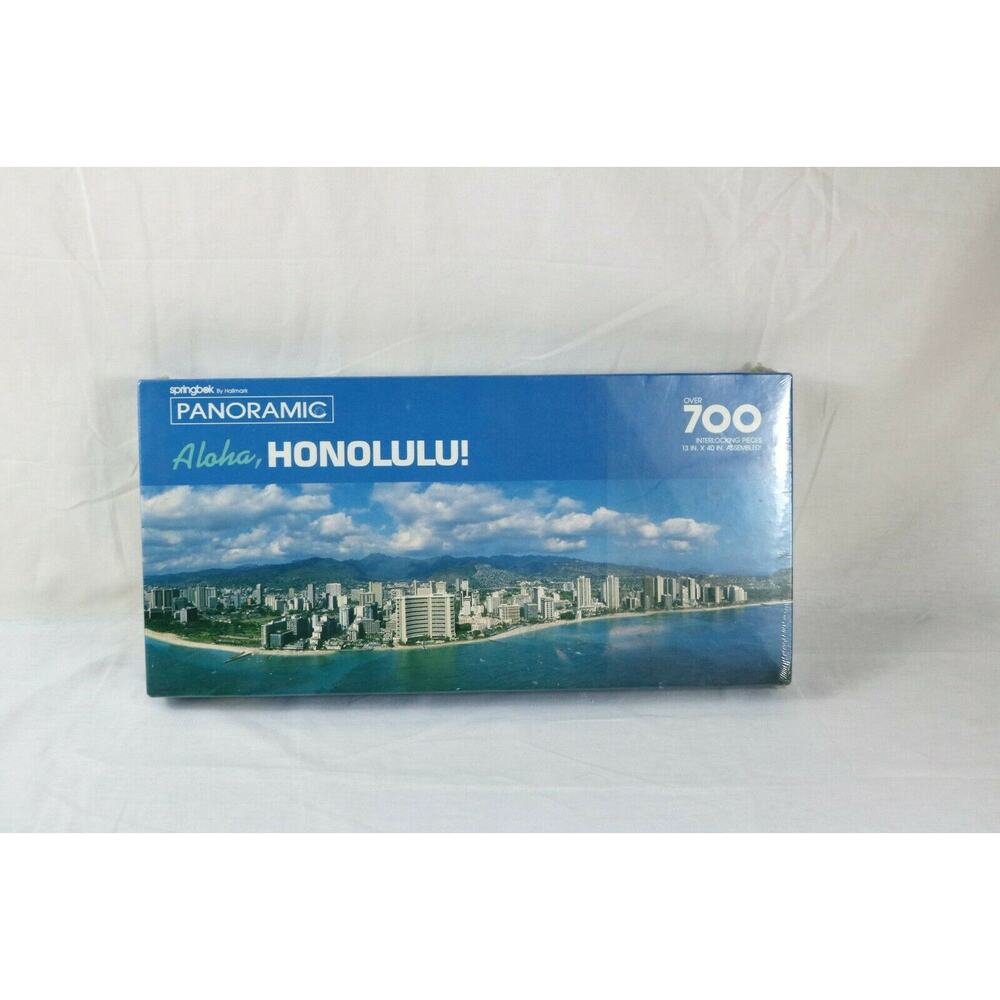 New Springbok Hallmark Panoramic Aloha Honolulu 700 Piece Puzzle 1970 Vintage